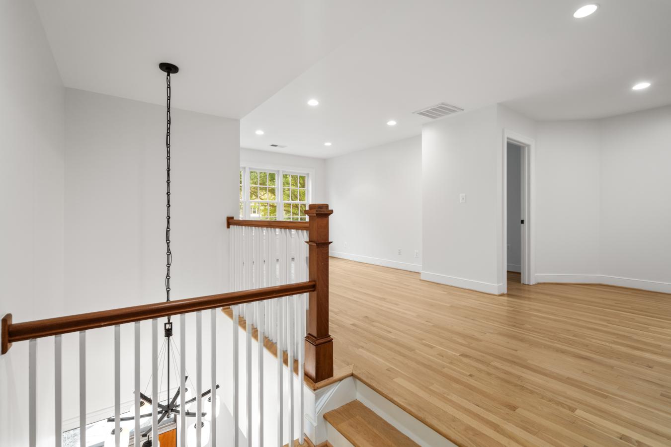 Arlington, Arlington, 22207, United States, 6 Bedrooms Bedrooms, ,3 BathroomsBathrooms,Residential,For Sale,1946492