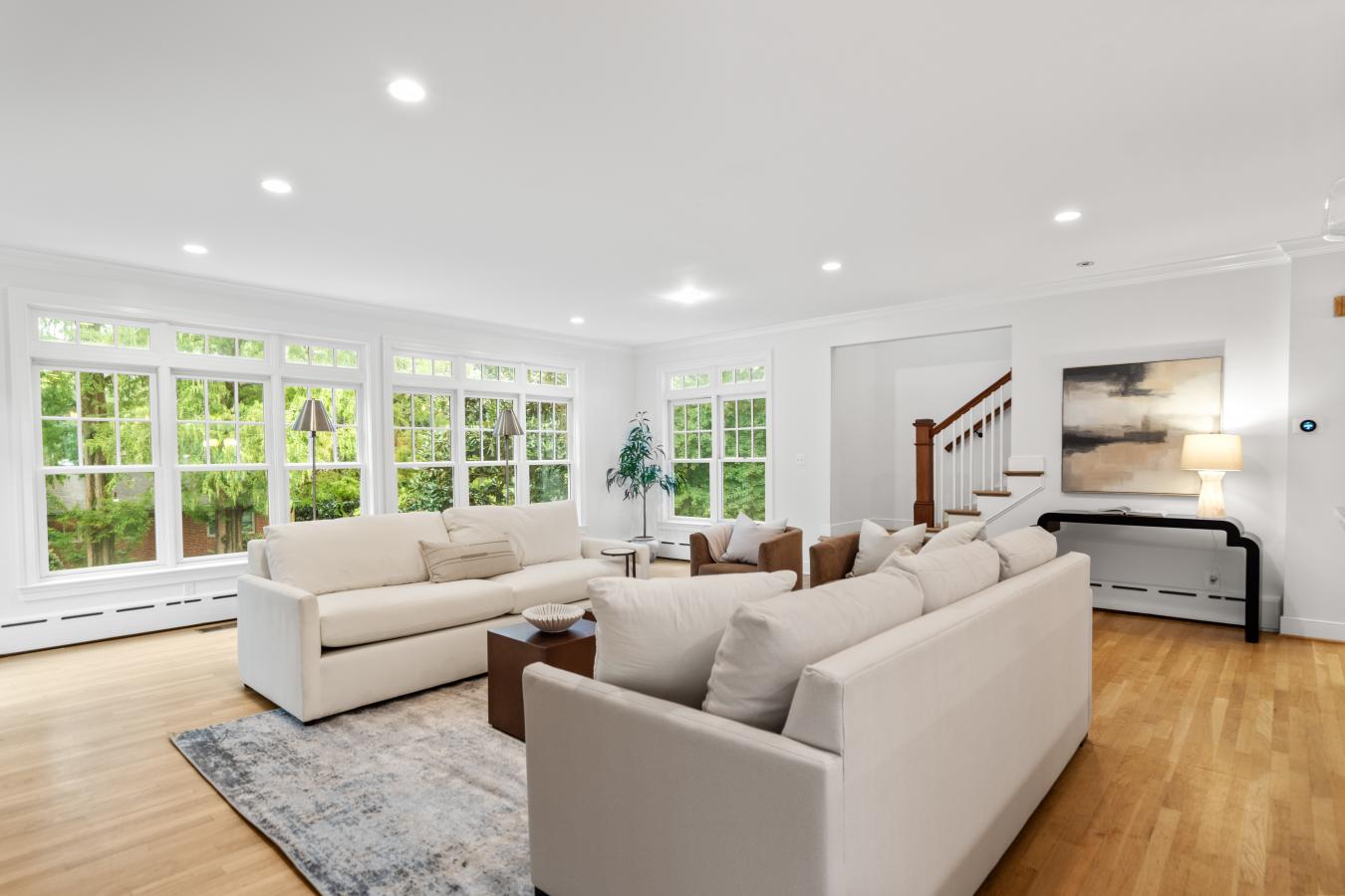 Arlington, Arlington, 22207, United States, 6 Bedrooms Bedrooms, ,3 BathroomsBathrooms,Residential,For Sale,1946492