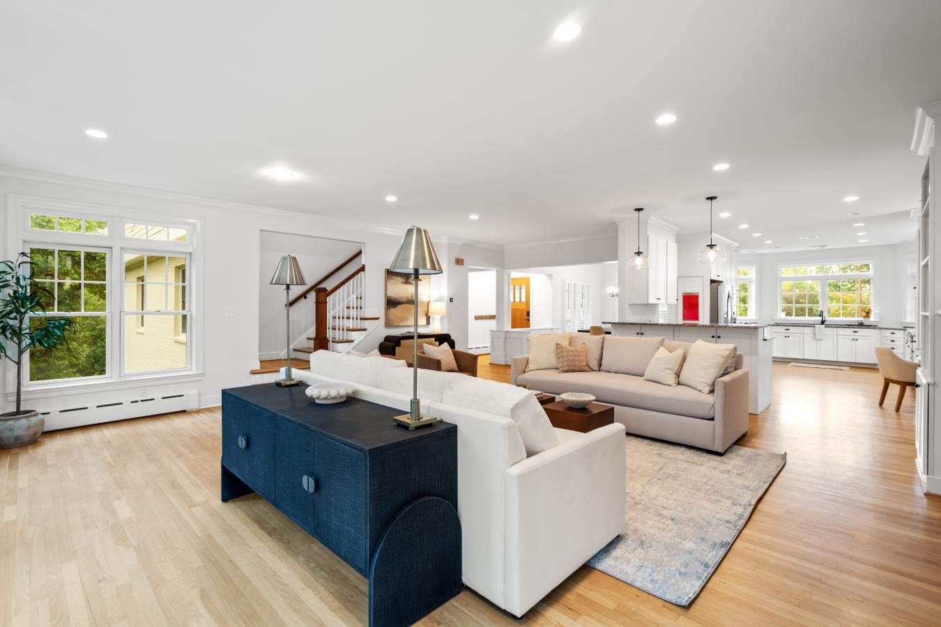 Arlington, Arlington, 22207, United States, 6 Bedrooms Bedrooms, ,3 BathroomsBathrooms,Residential,For Sale,1946492