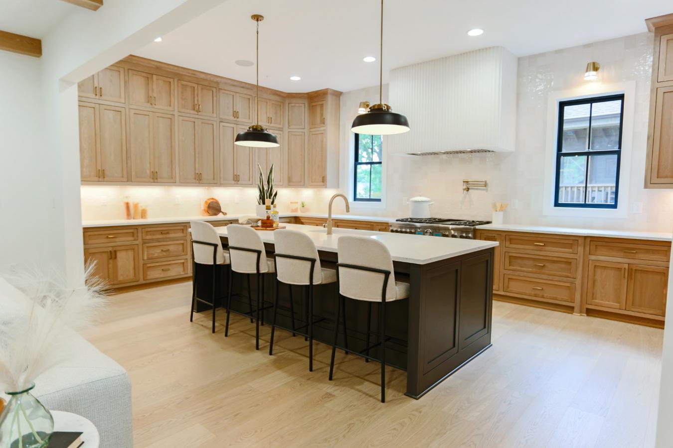 Nashville, Davidson County, TN, 37212, United States, 5 Bedrooms Bedrooms, ,5 BathroomsBathrooms,Residential,For Sale,1946490