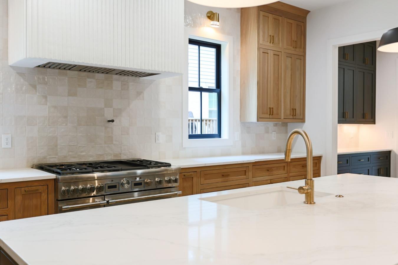 Nashville, Davidson County, TN, 37212, United States, 5 Bedrooms Bedrooms, ,5 BathroomsBathrooms,Residential,For Sale,1946490