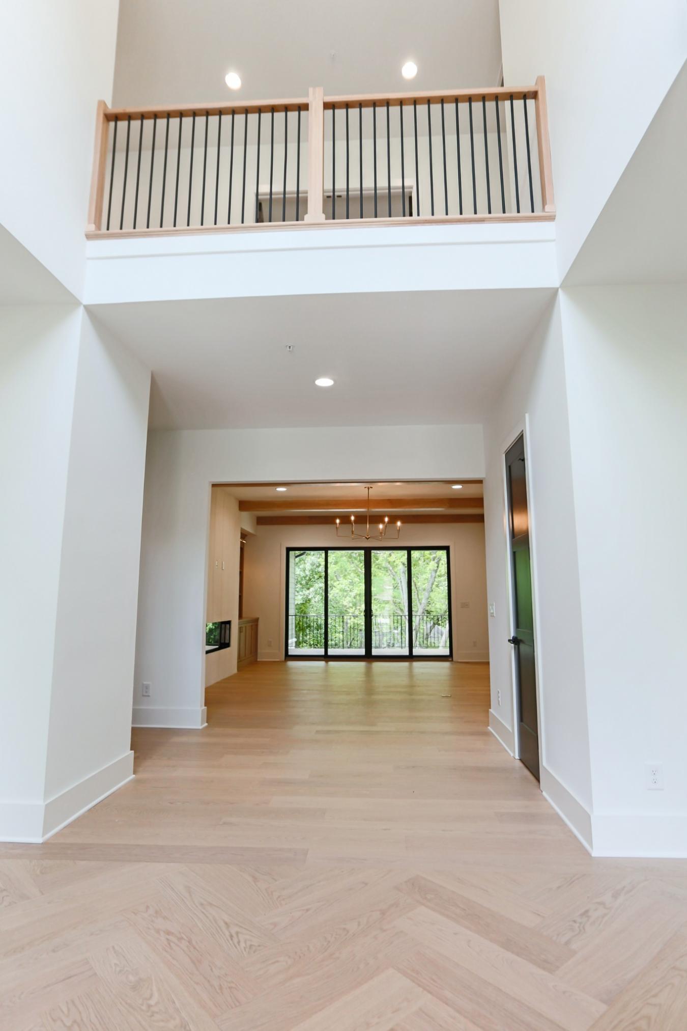 Nashville, Davidson County, TN, 37212, United States, 5 Bedrooms Bedrooms, ,5 BathroomsBathrooms,Residential,For Sale,1946490