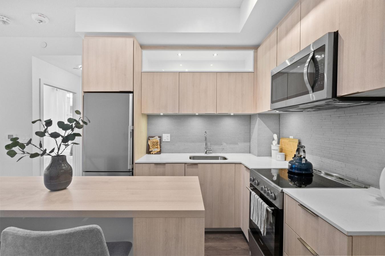 Toronto, ON, M2J0E3, Canada, 2 Bedrooms Bedrooms, ,2 BathroomsBathrooms,Residential,For Sale,1946487