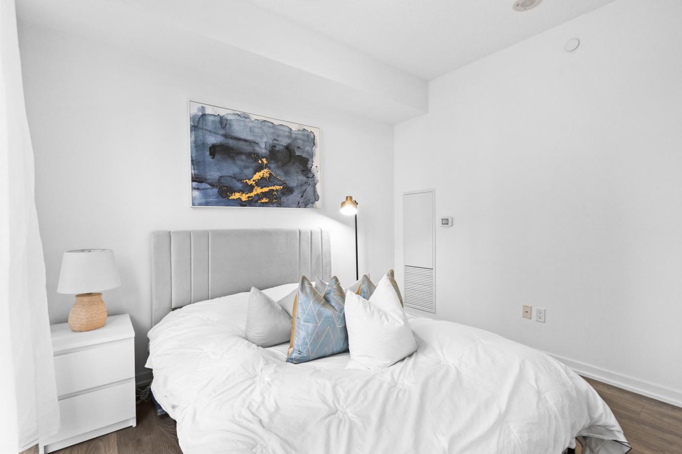 Toronto, ON, M2J0E3, Canada, 2 Bedrooms Bedrooms, ,2 BathroomsBathrooms,Residential,For Sale,1946487