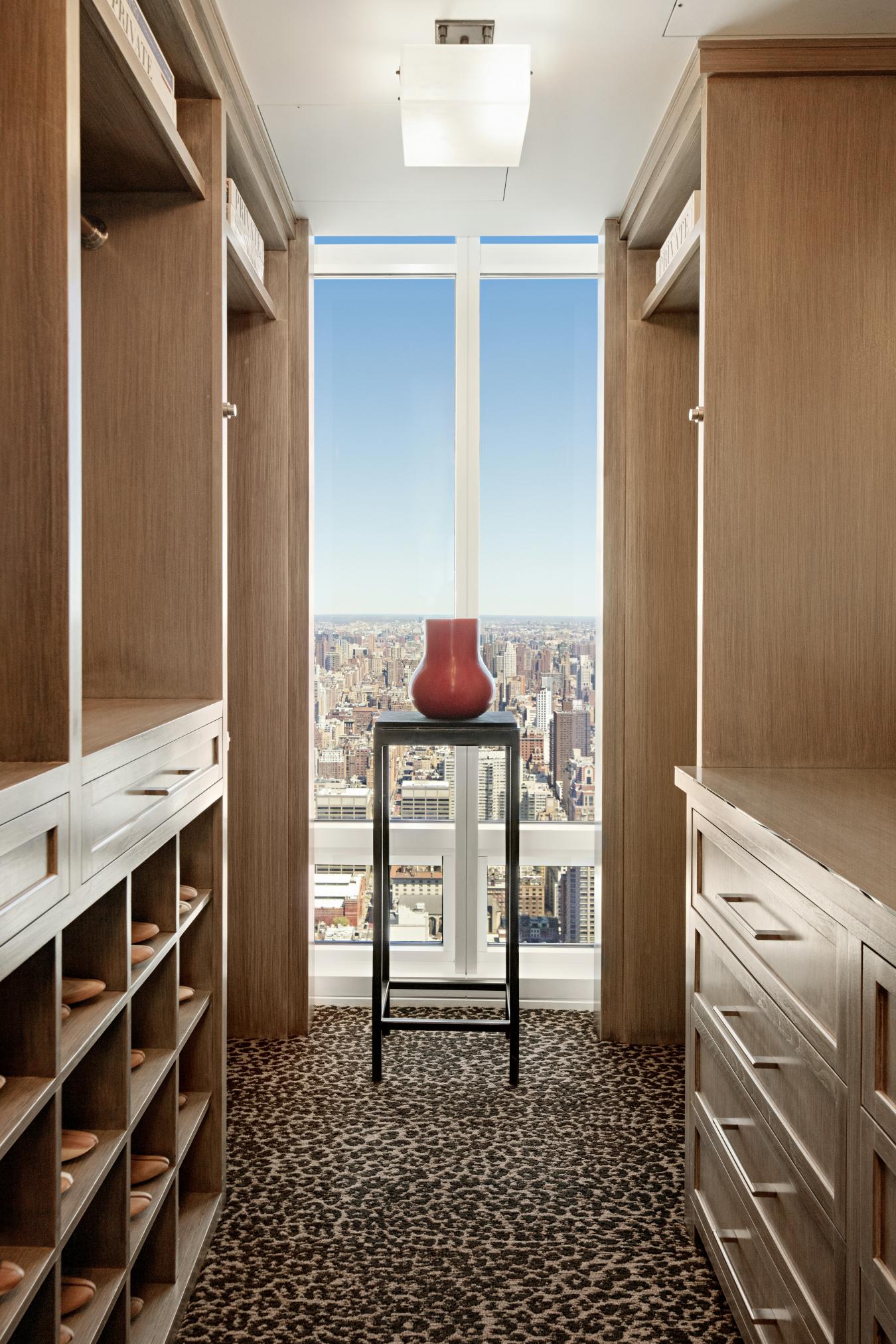 New York, New York, 10022, United States, 3 Bedrooms Bedrooms, ,3 BathroomsBathrooms,Residential,For Sale,1946485