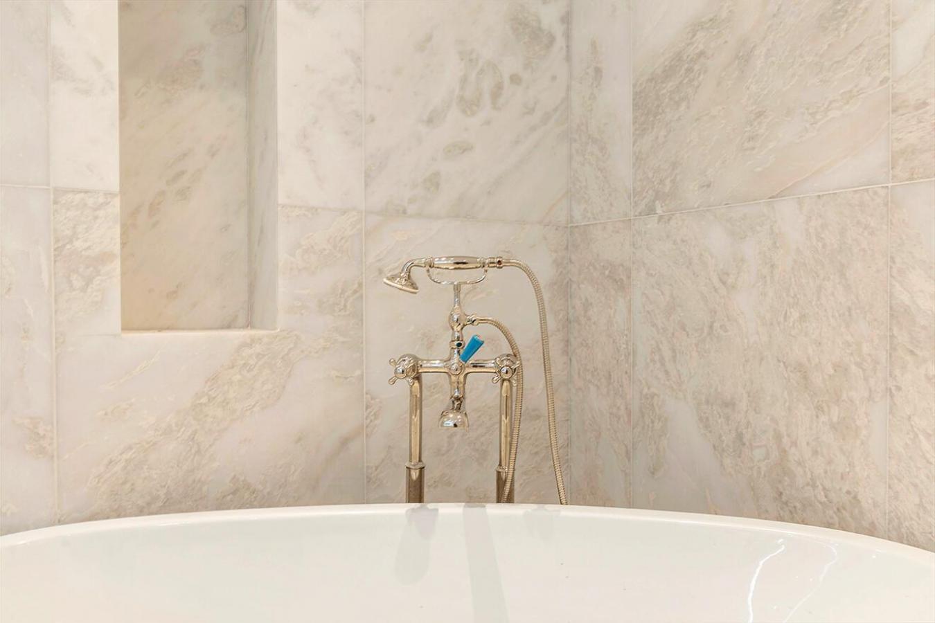 Palm Beach, Florida, 33480, United States, 3 Bedrooms Bedrooms, ,3 BathroomsBathrooms,Residential,For Sale,1946482