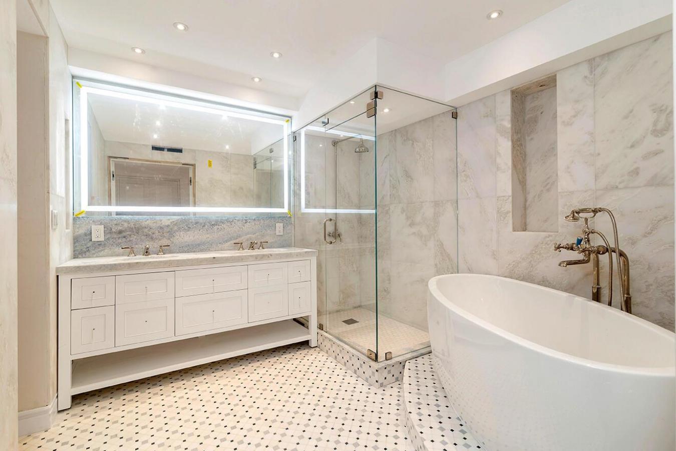 Palm Beach, Florida, 33480, United States, 3 Bedrooms Bedrooms, ,3 BathroomsBathrooms,Residential,For Sale,1946482