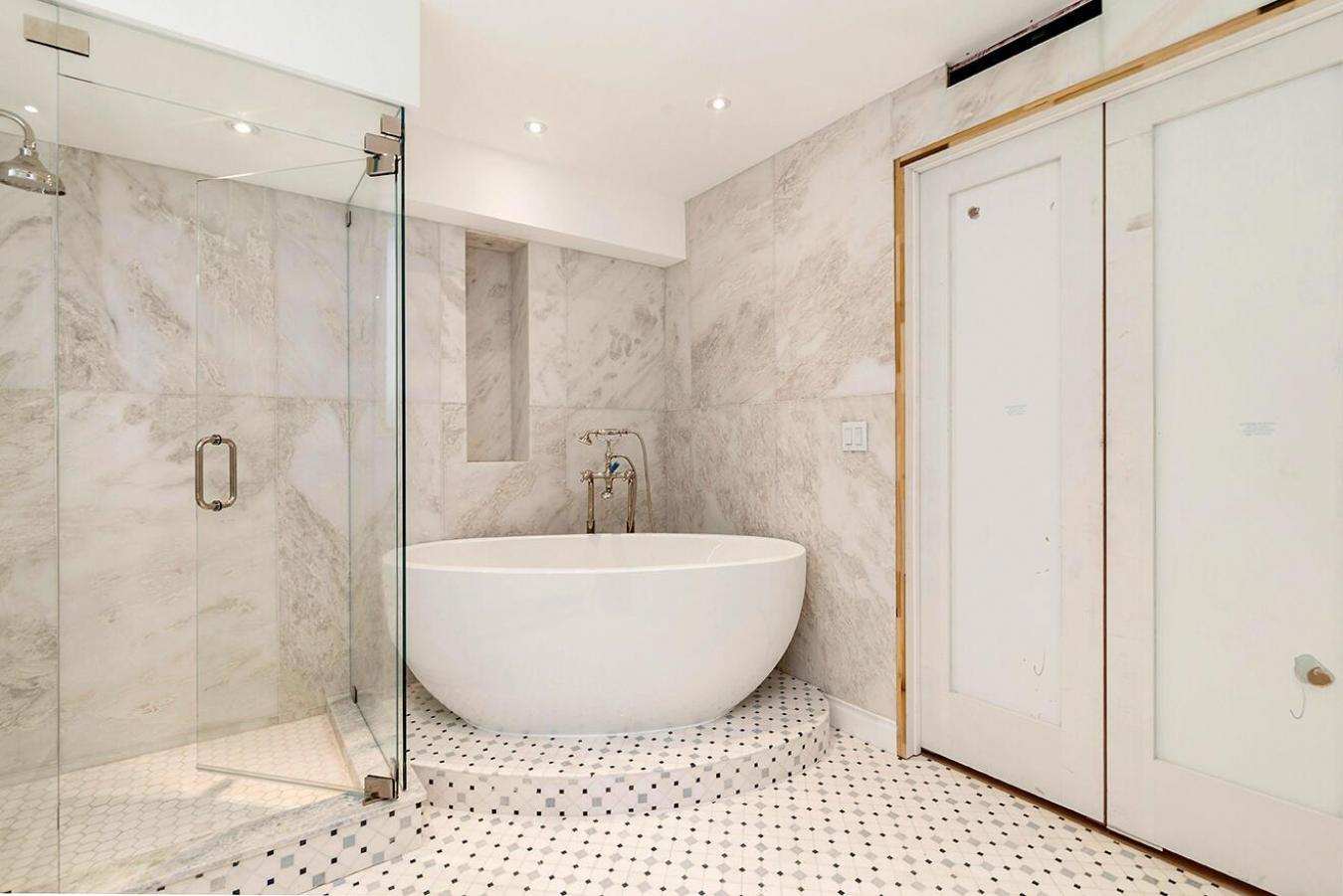 Palm Beach, Florida, 33480, United States, 3 Bedrooms Bedrooms, ,3 BathroomsBathrooms,Residential,For Sale,1946482