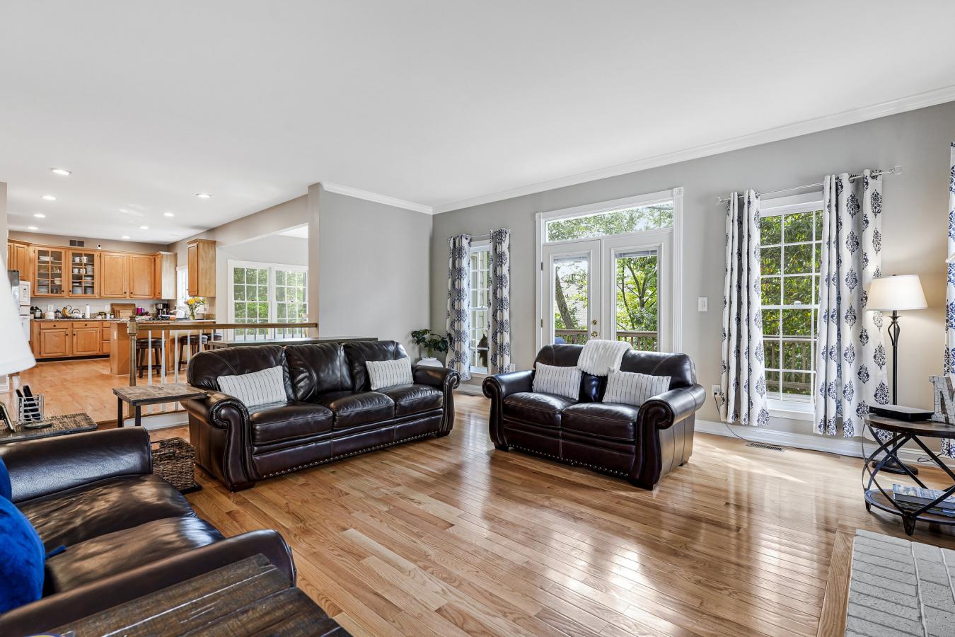 Potomac Lakes, Loudoun, 20165, United States, 4 Bedrooms Bedrooms, ,2 BathroomsBathrooms,Residential,For Sale,1946479