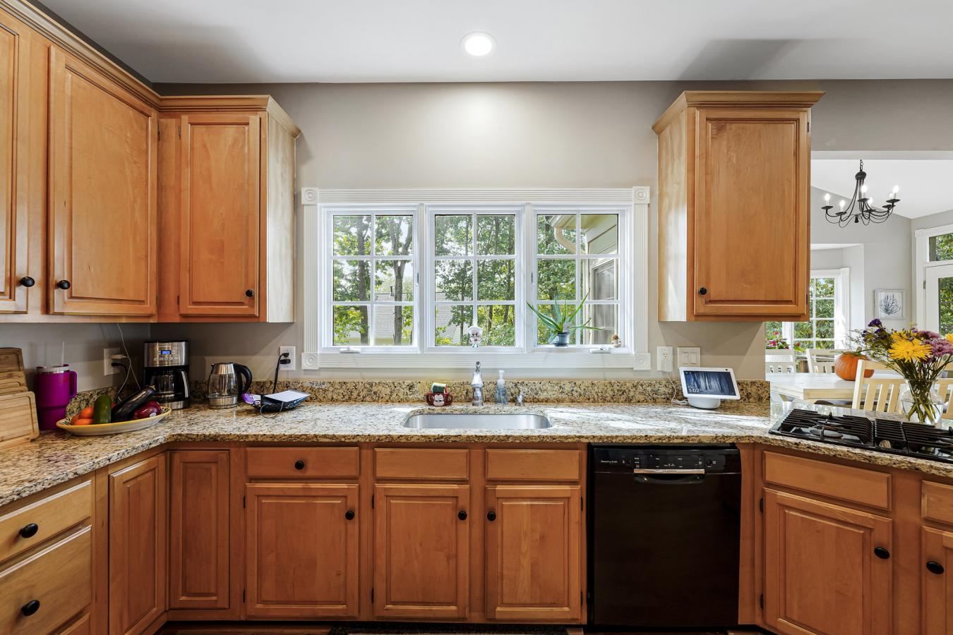 Potomac Lakes, Loudoun, 20165, United States, 4 Bedrooms Bedrooms, ,2 BathroomsBathrooms,Residential,For Sale,1946479