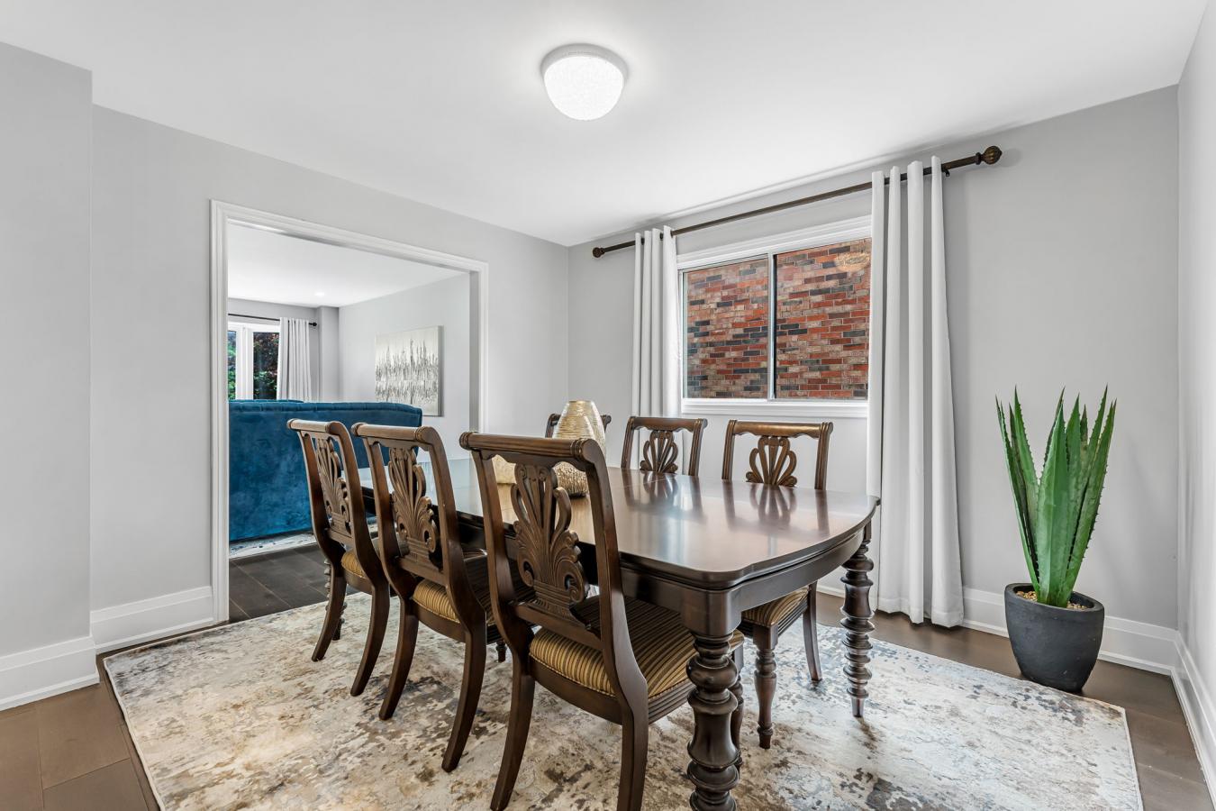 Oakville, ON, L6H 4Y8, Canada, 4 Bedrooms Bedrooms, ,3 BathroomsBathrooms,Residential,For Sale,1946477