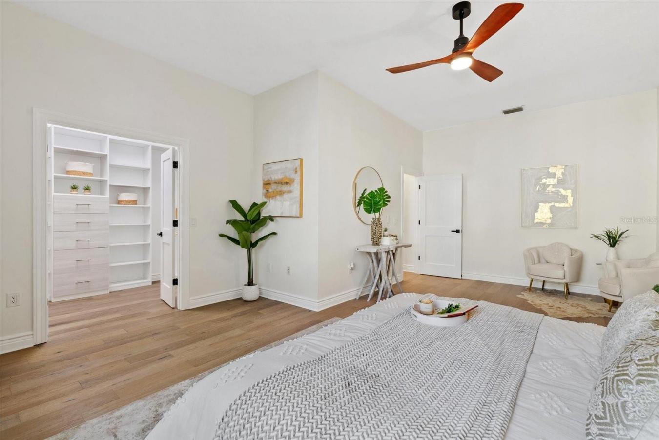 SARASOTA, Sarasota, 34231, United States, 4 Bedrooms Bedrooms, ,3 BathroomsBathrooms,Residential,For Sale,1946832