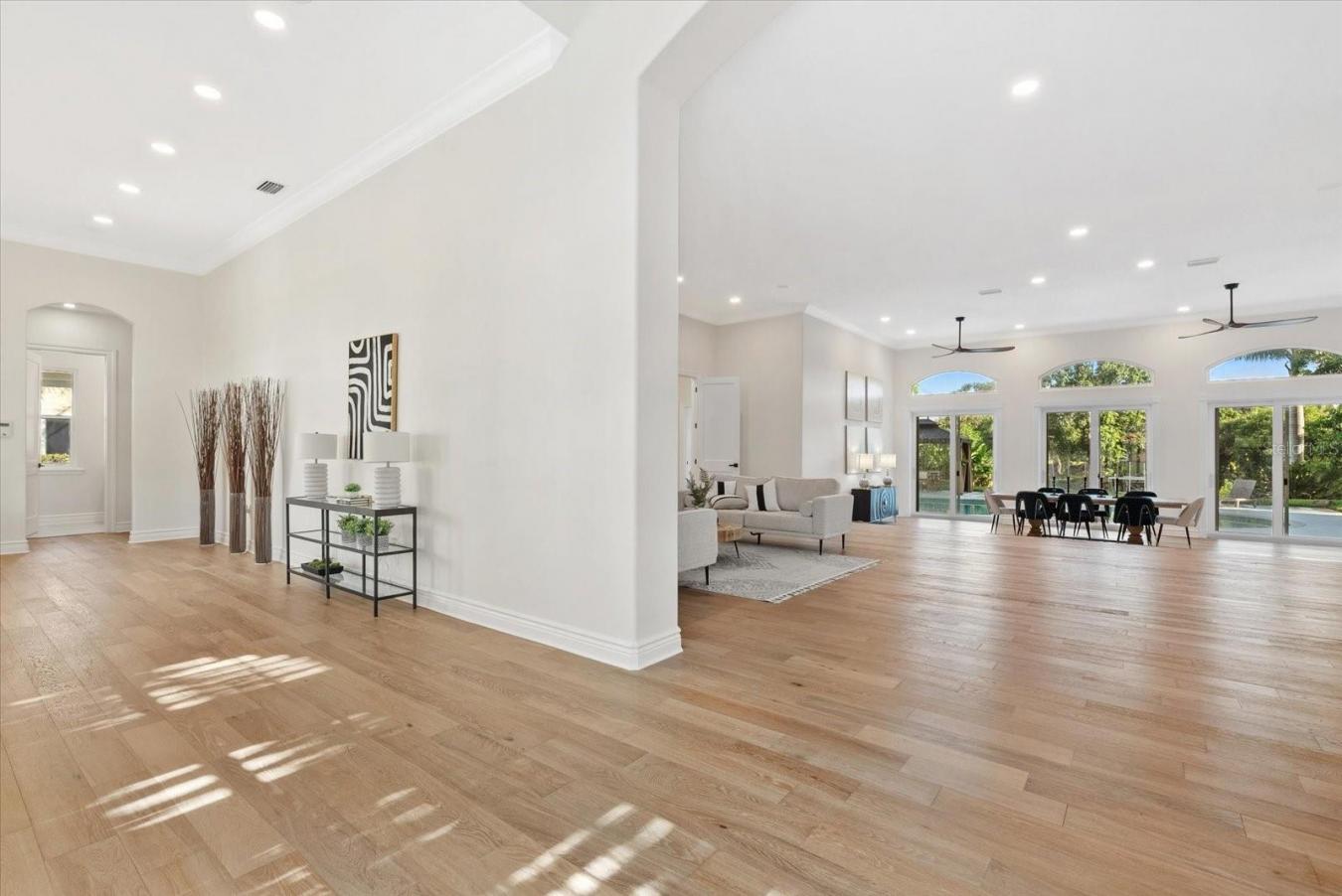 SARASOTA, Sarasota, 34231, United States, 4 Bedrooms Bedrooms, ,3 BathroomsBathrooms,Residential,For Sale,1946832