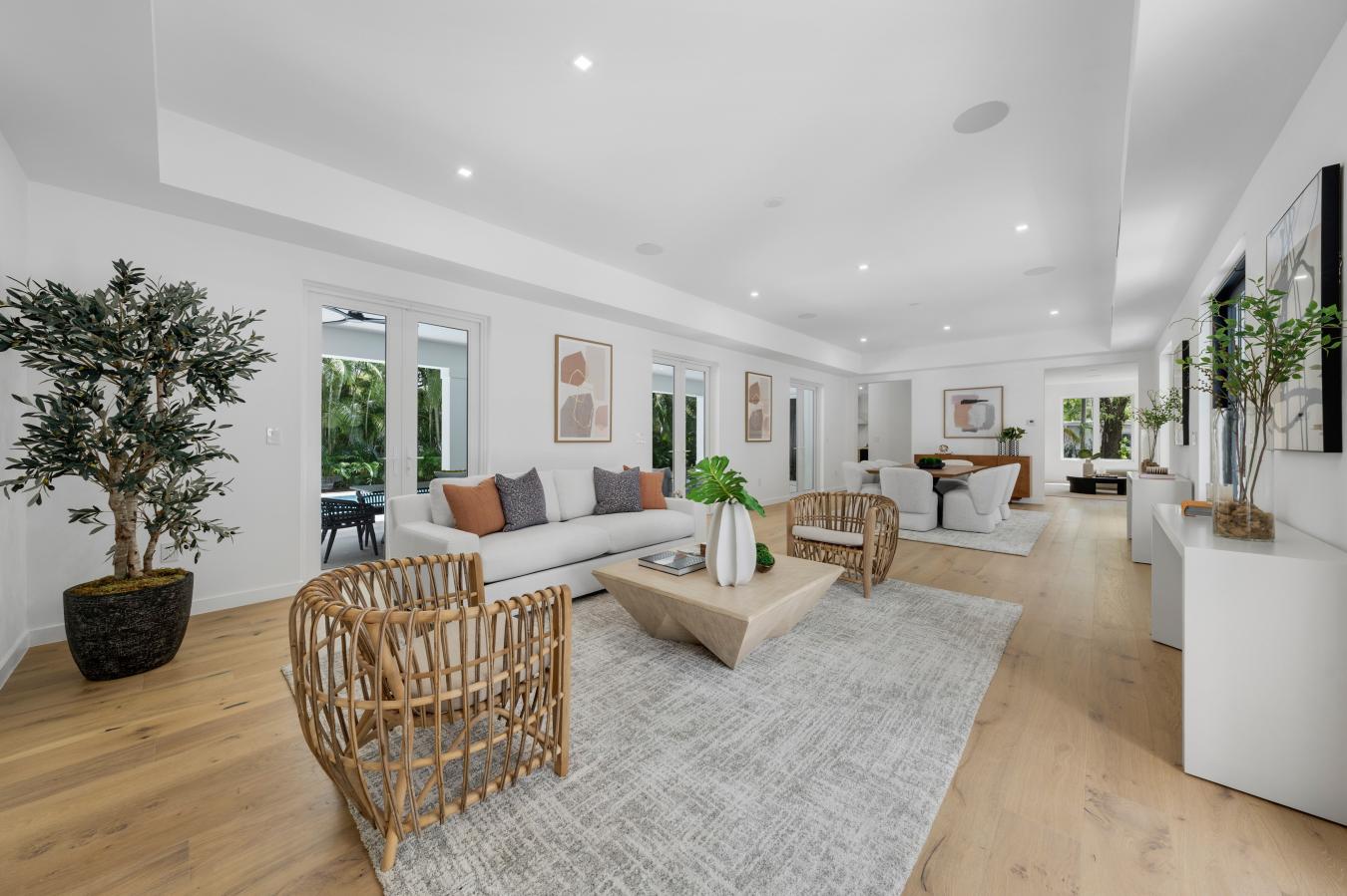 South Miami, Florida, 33143, United States, 5 Bedrooms Bedrooms, ,4 BathroomsBathrooms,Residential,For Sale,1946475