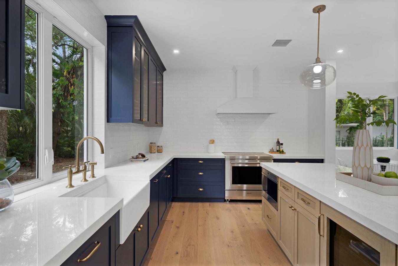 South Miami, Florida, 33143, United States, 5 Bedrooms Bedrooms, ,4 BathroomsBathrooms,Residential,For Sale,1946475