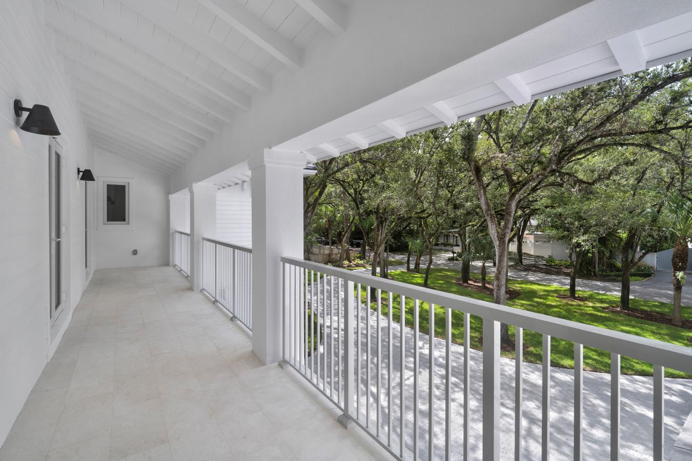 South Miami, Florida, 33143, United States, 5 Bedrooms Bedrooms, ,4 BathroomsBathrooms,Residential,For Sale,1946475