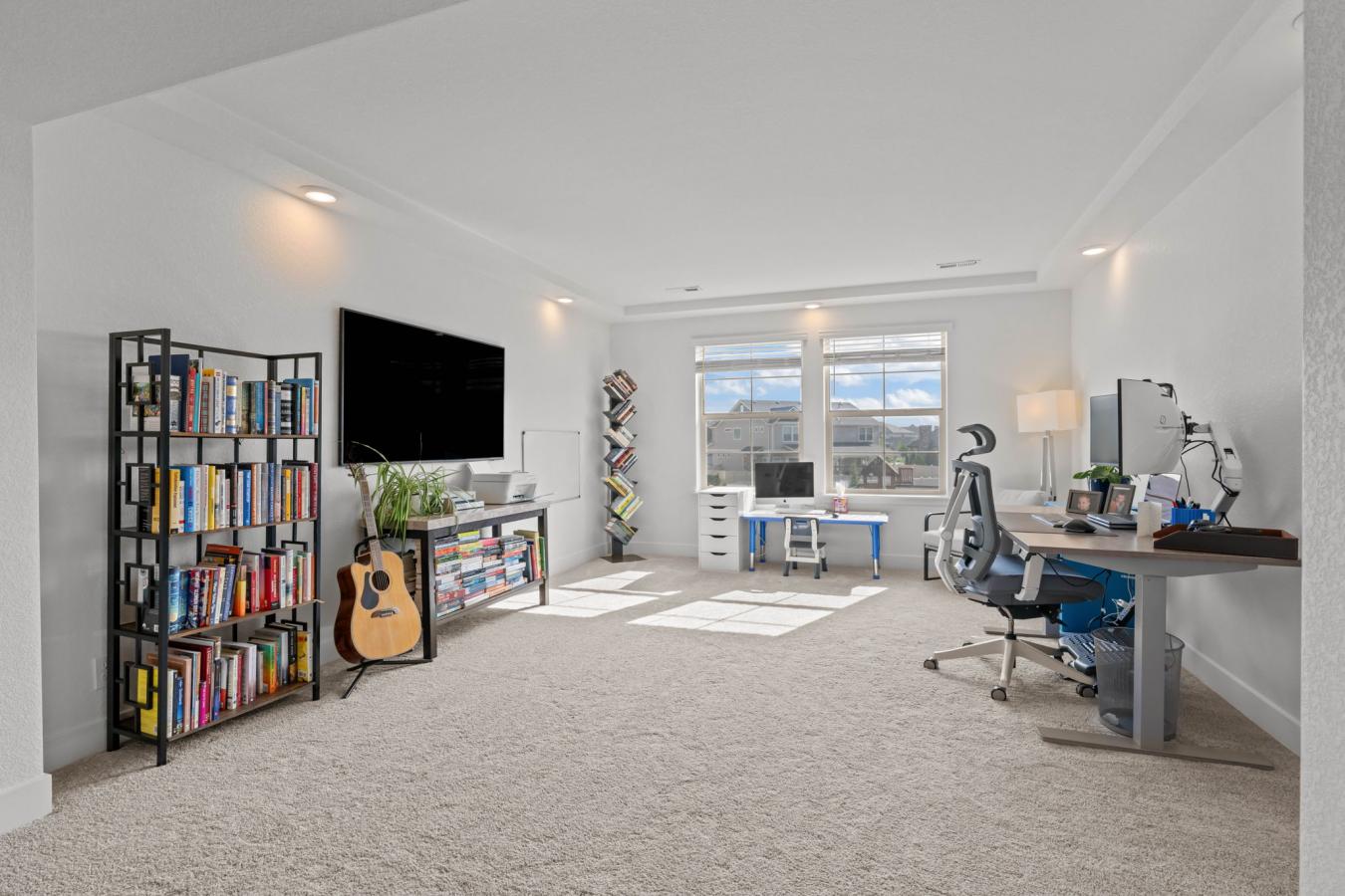 Denver, Denver County, 80249, United States, 5 Bedrooms Bedrooms, ,5 BathroomsBathrooms,Residential,For Sale,1946473