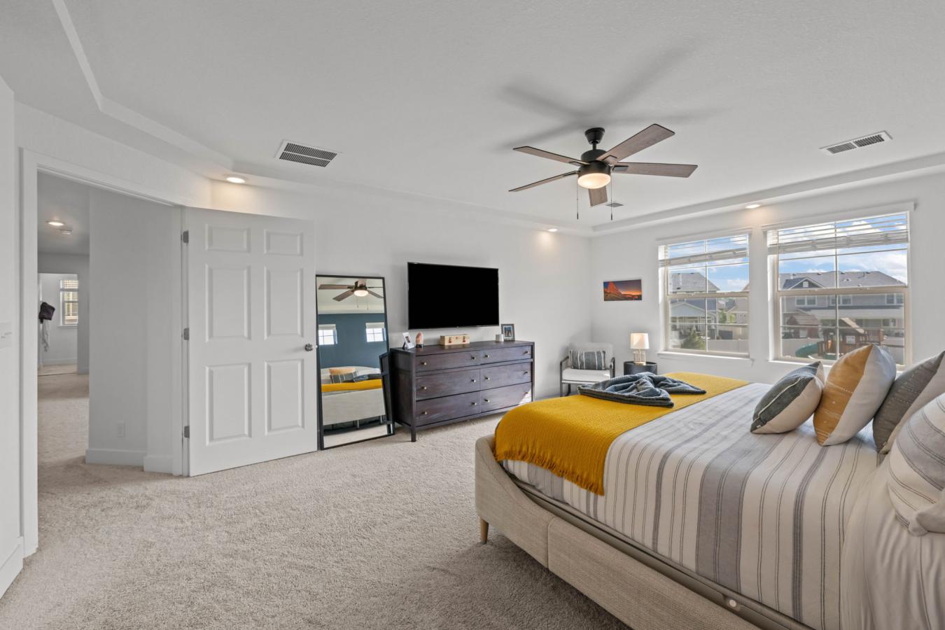 Denver, Denver County, 80249, United States, 5 Bedrooms Bedrooms, ,5 BathroomsBathrooms,Residential,For Sale,1946473