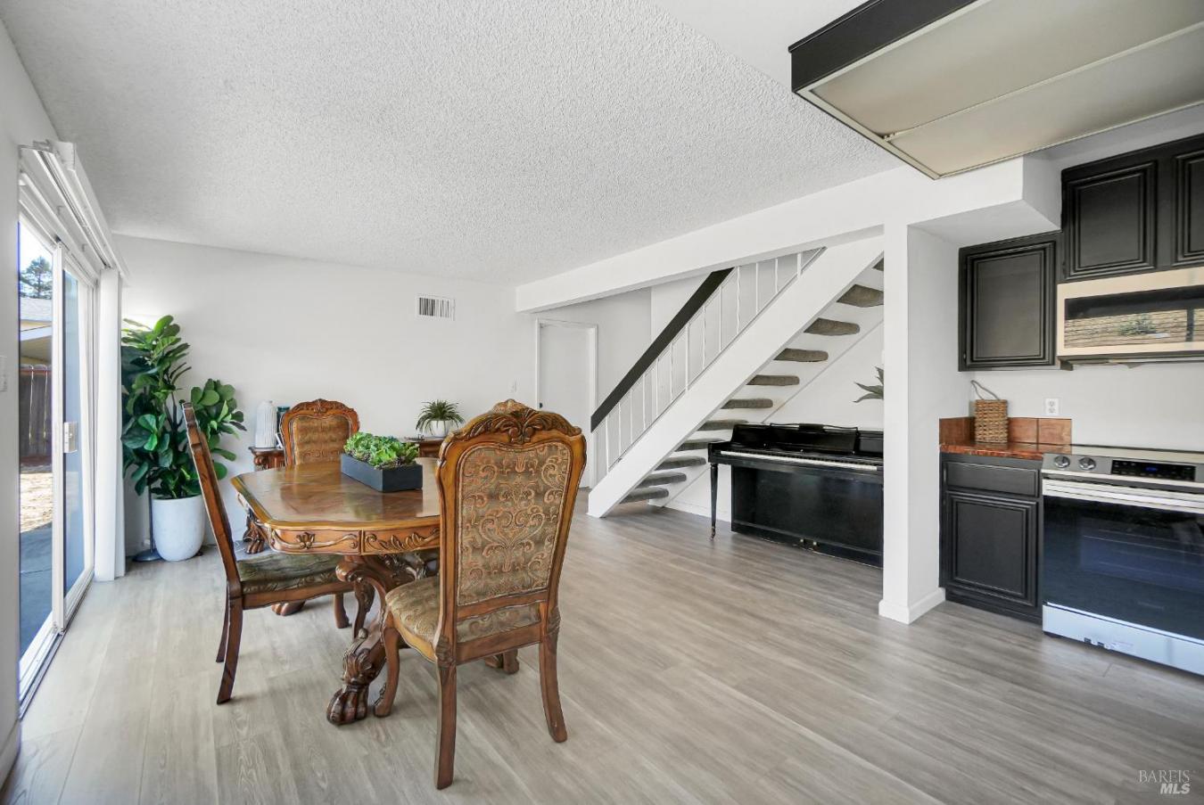 Benicia, Solano, 94510, United States, 3 Bedrooms Bedrooms, ,1 BathroomBathrooms,Residential,For Sale,2001312