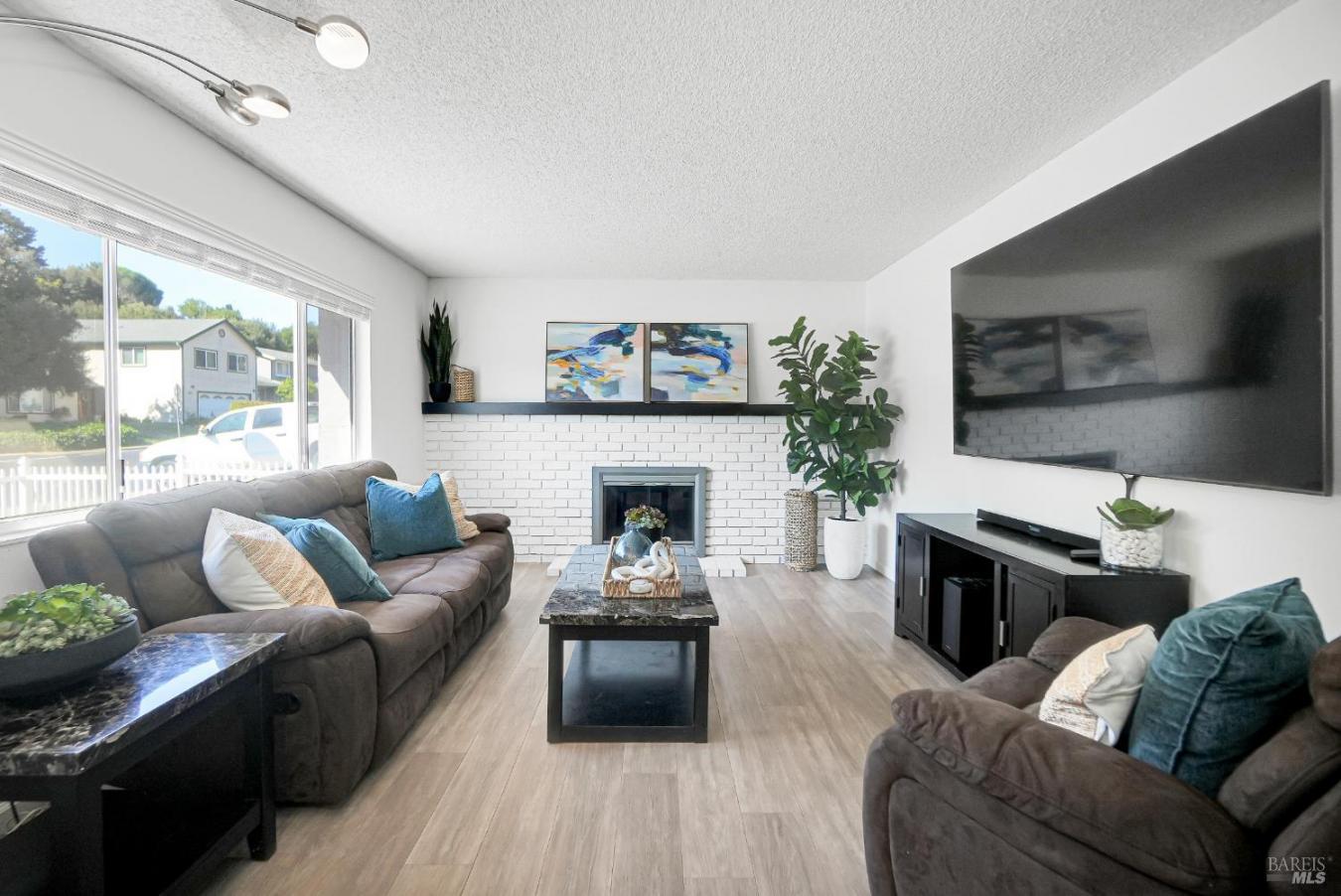 Benicia, Solano, 94510, United States, 3 Bedrooms Bedrooms, ,1 BathroomBathrooms,Residential,For Sale,2001312