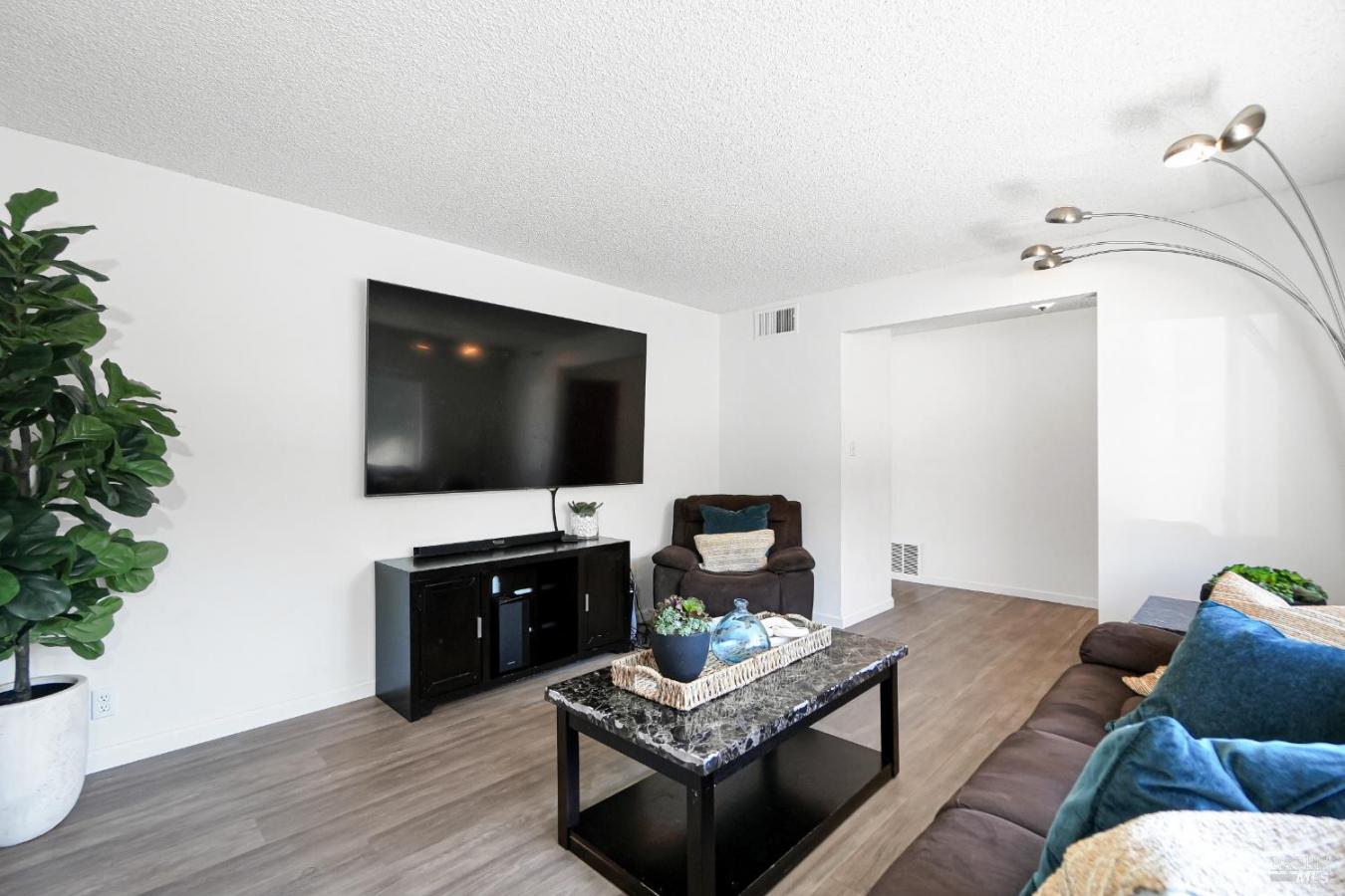 Benicia, Solano, 94510, United States, 3 Bedrooms Bedrooms, ,1 BathroomBathrooms,Residential,For Sale,2001312