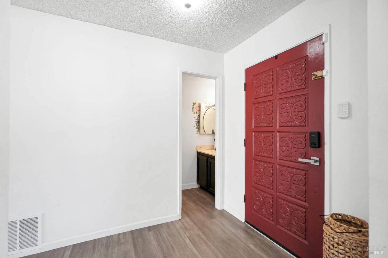 Benicia, Solano, 94510, United States, 3 Bedrooms Bedrooms, ,1 BathroomBathrooms,Residential,For Sale,2001312