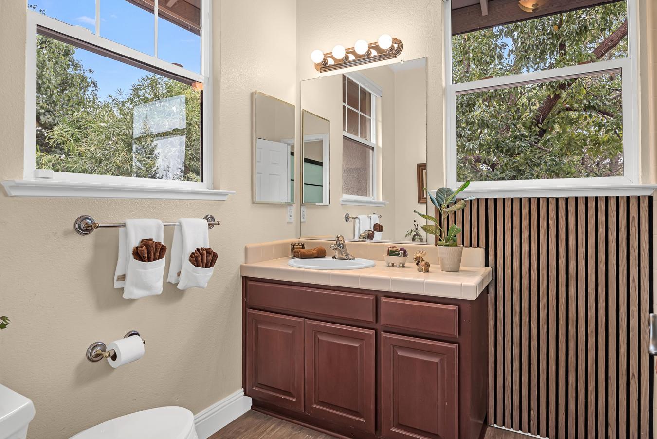 Rescue, El Dorado, 95672, United States, 5 Bedrooms Bedrooms, ,3 BathroomsBathrooms,Residential,For Sale,1946828