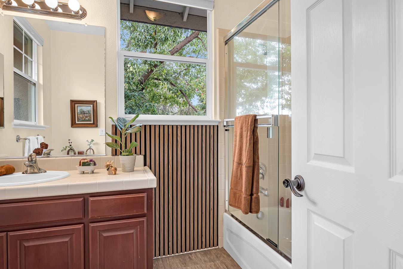 Rescue, El Dorado, 95672, United States, 5 Bedrooms Bedrooms, ,3 BathroomsBathrooms,Residential,For Sale,1946828