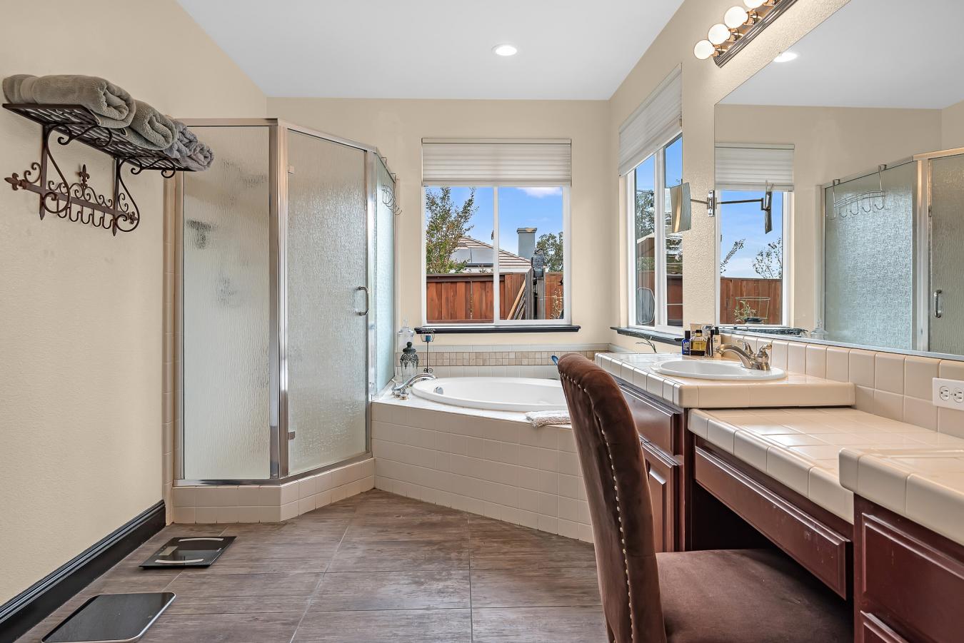 Rescue, El Dorado, 95672, United States, 5 Bedrooms Bedrooms, ,3 BathroomsBathrooms,Residential,For Sale,1946828