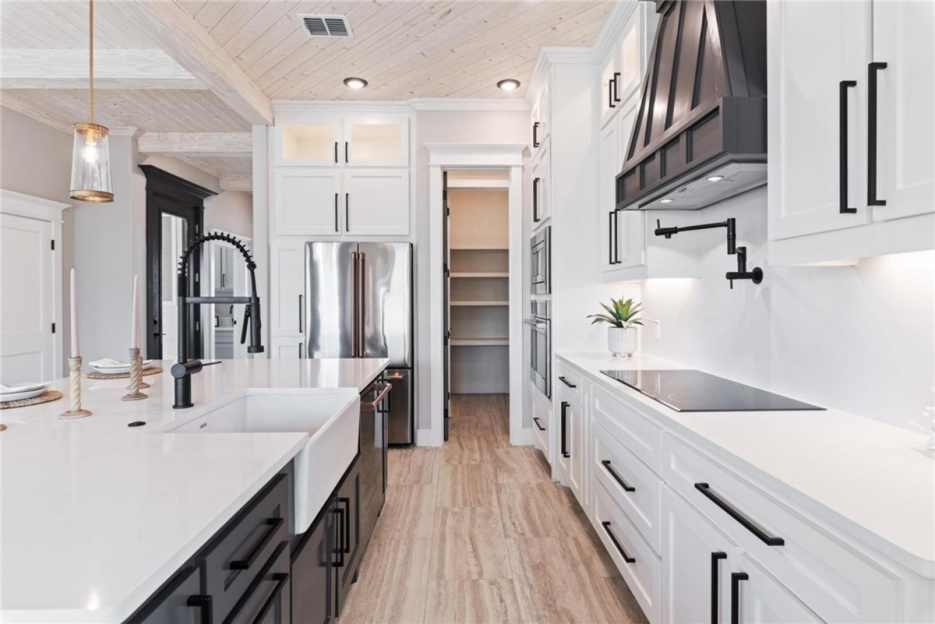 Port Aransas, Nueces, 78373, United States, 5 Bedrooms Bedrooms, ,Residential,For Sale,1946825