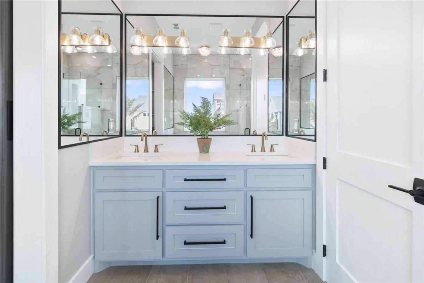 Port Aransas, Nueces, 78373, United States, 5 Bedrooms Bedrooms, ,Residential,For Sale,1946825