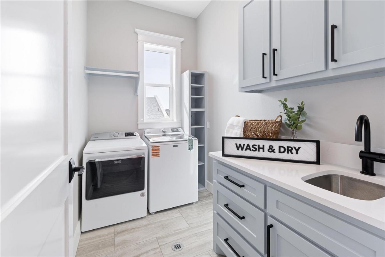 Port Aransas, Nueces, 78373, United States, 5 Bedrooms Bedrooms, ,Residential,For Sale,1946825