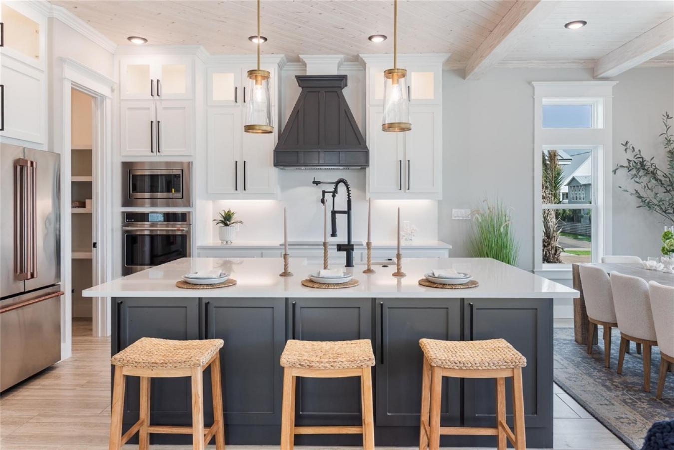 Port Aransas, Nueces, 78373, United States, 5 Bedrooms Bedrooms, ,Residential,For Sale,1946825