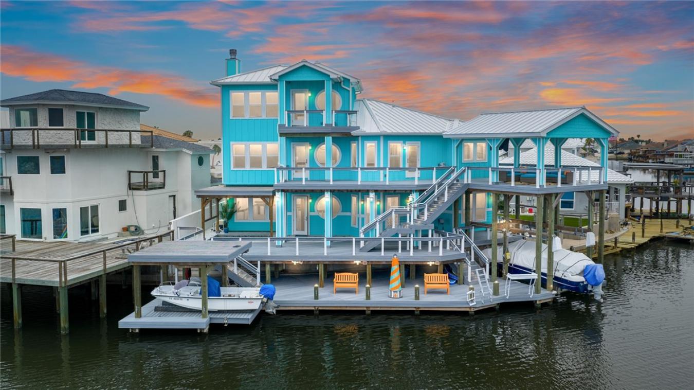 Corpus Christi, Nueces, 78418, United States, 6 Bedrooms Bedrooms, ,4 BathroomsBathrooms,Residential,For Sale,1946824