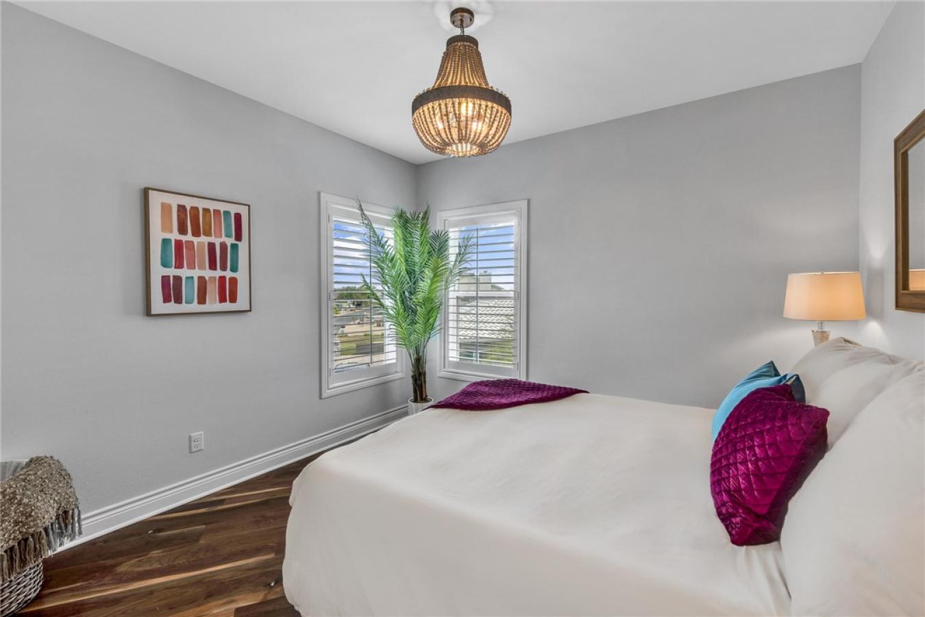 Corpus Christi, Nueces, 78418, United States, 6 Bedrooms Bedrooms, ,4 BathroomsBathrooms,Residential,For Sale,1946824