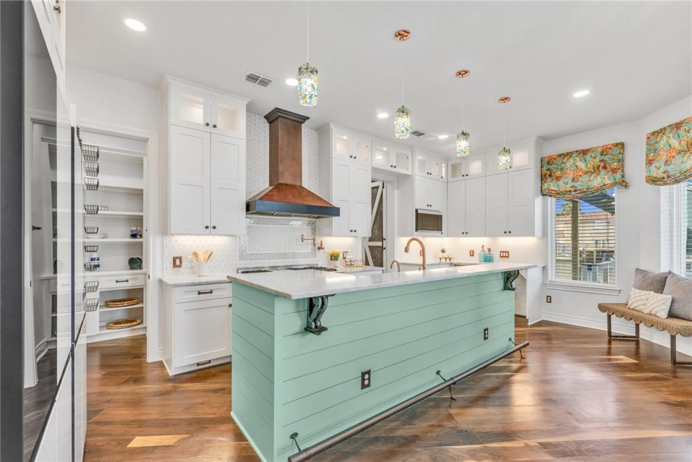 Corpus Christi, Nueces, 78418, United States, 6 Bedrooms Bedrooms, ,4 BathroomsBathrooms,Residential,For Sale,1946824