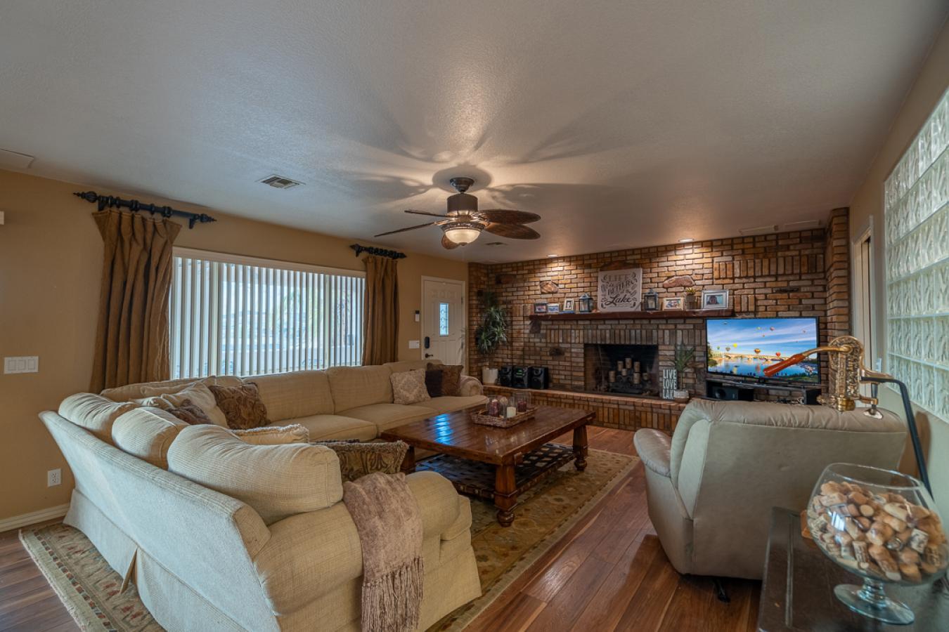 Lake Havasu City, Arizona, 86404, United States, 3 Bedrooms Bedrooms, ,2 BathroomsBathrooms,Residential,For Sale,1946470