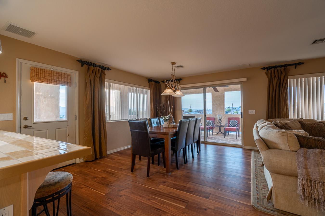 Lake Havasu City, Arizona, 86404, United States, 3 Bedrooms Bedrooms, ,2 BathroomsBathrooms,Residential,For Sale,1946470