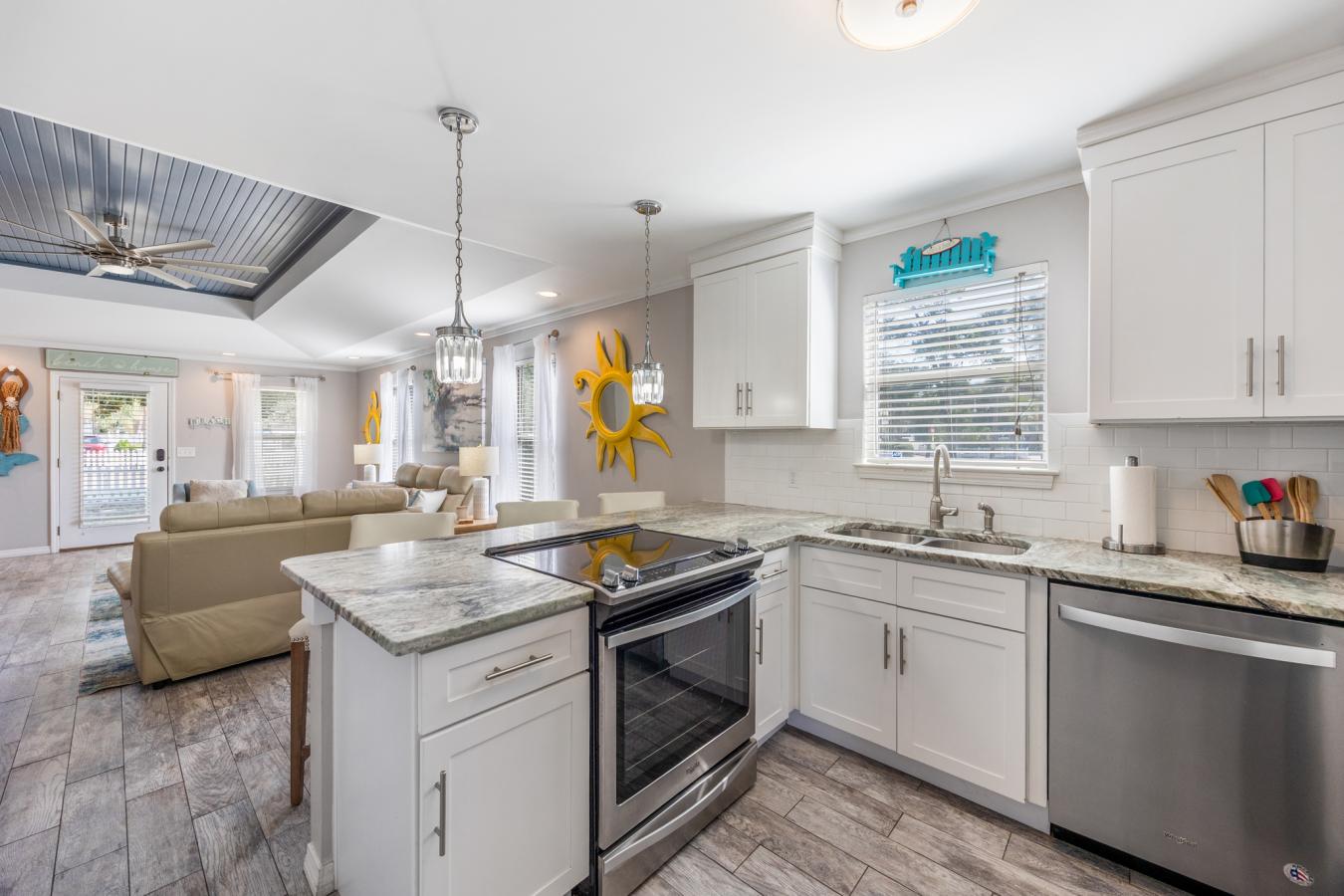 Destin, Okaloosa, 32541, United States, 3 Bedrooms Bedrooms, ,3 BathroomsBathrooms,Residential,For Sale,1946821