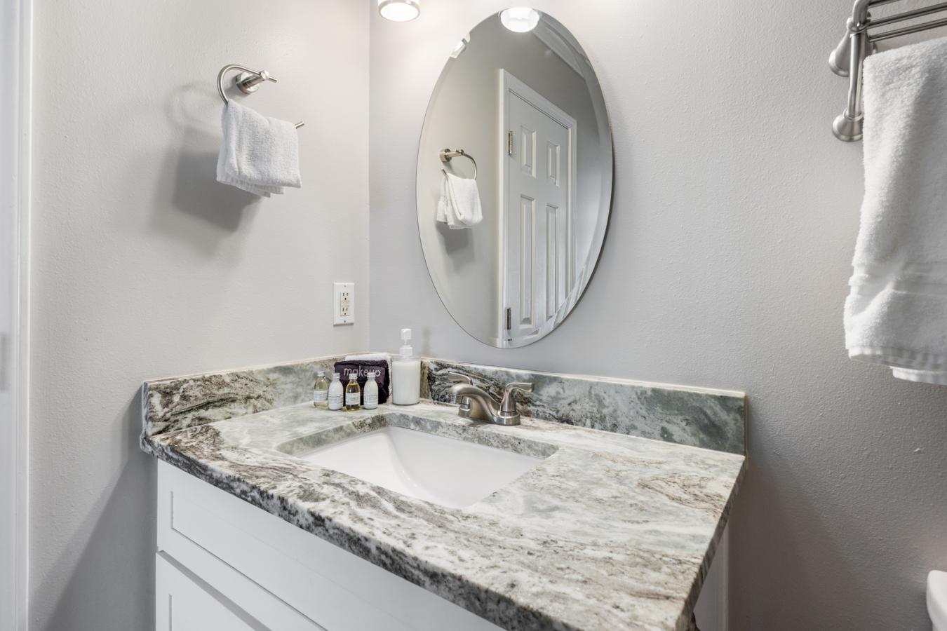 Destin, Okaloosa, 32541, United States, 3 Bedrooms Bedrooms, ,3 BathroomsBathrooms,Residential,For Sale,1946821