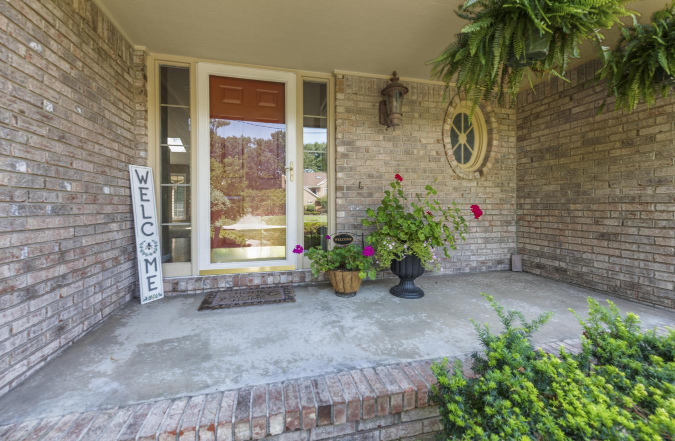 Grosse Ile, Wayne, 48138, United States, 4 Bedrooms Bedrooms, ,2 BathroomsBathrooms,Residential,For Sale,1951987