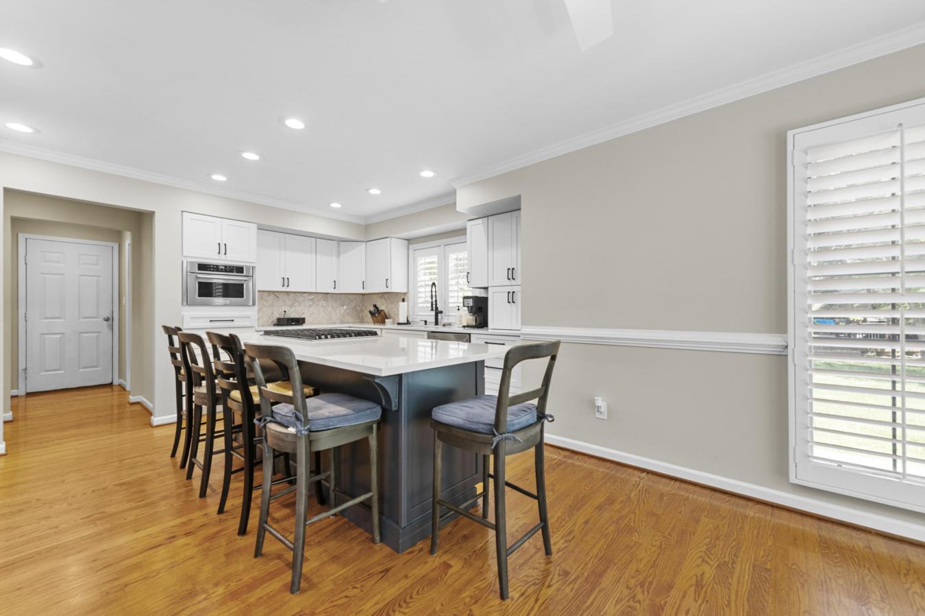 Grosse Ile, Wayne, 48138, United States, 4 Bedrooms Bedrooms, ,2 BathroomsBathrooms,Residential,For Sale,1951987