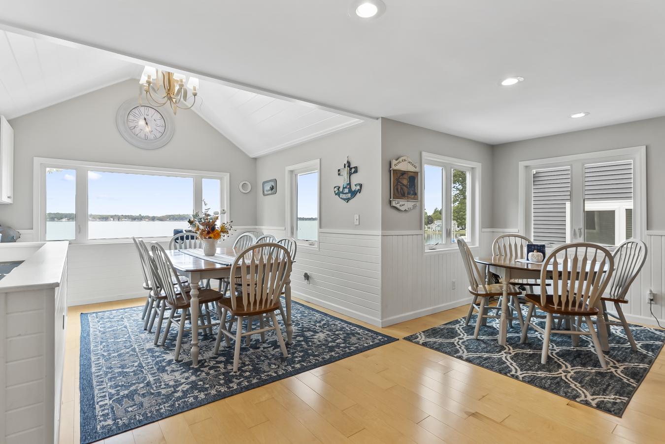 Syracuse, Indiana, 46567, United States, 5 Bedrooms Bedrooms, ,3 BathroomsBathrooms,Residential,For Sale,1951985