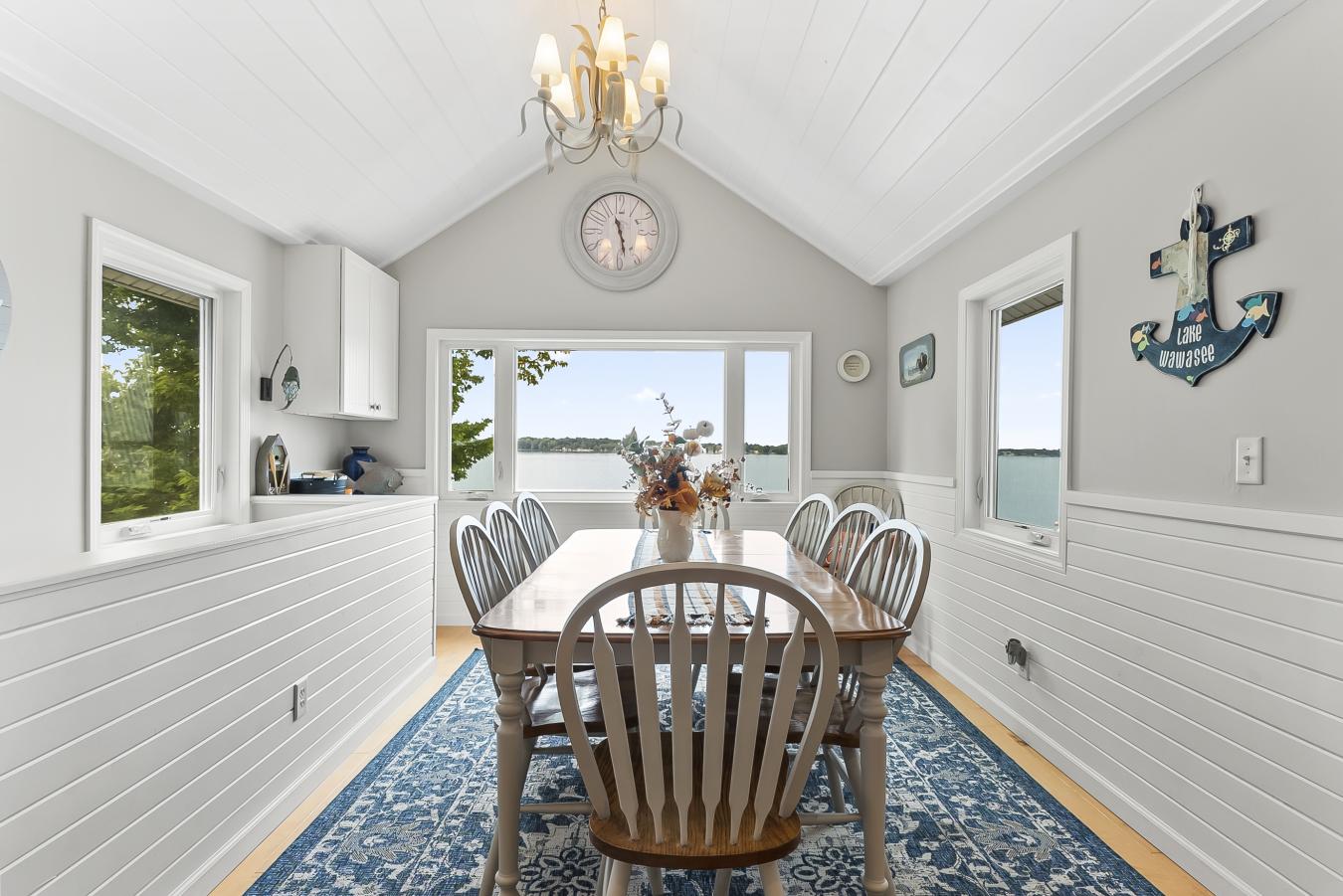 Syracuse, Indiana, 46567, United States, 5 Bedrooms Bedrooms, ,3 BathroomsBathrooms,Residential,For Sale,1951985