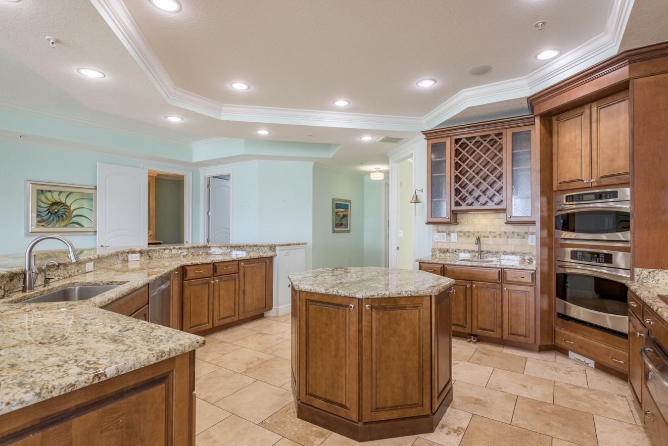 Clearwater Beach, Florida, 33767, United States, 3 Bedrooms Bedrooms, ,3 BathroomsBathrooms,Residential,For Sale,1946817