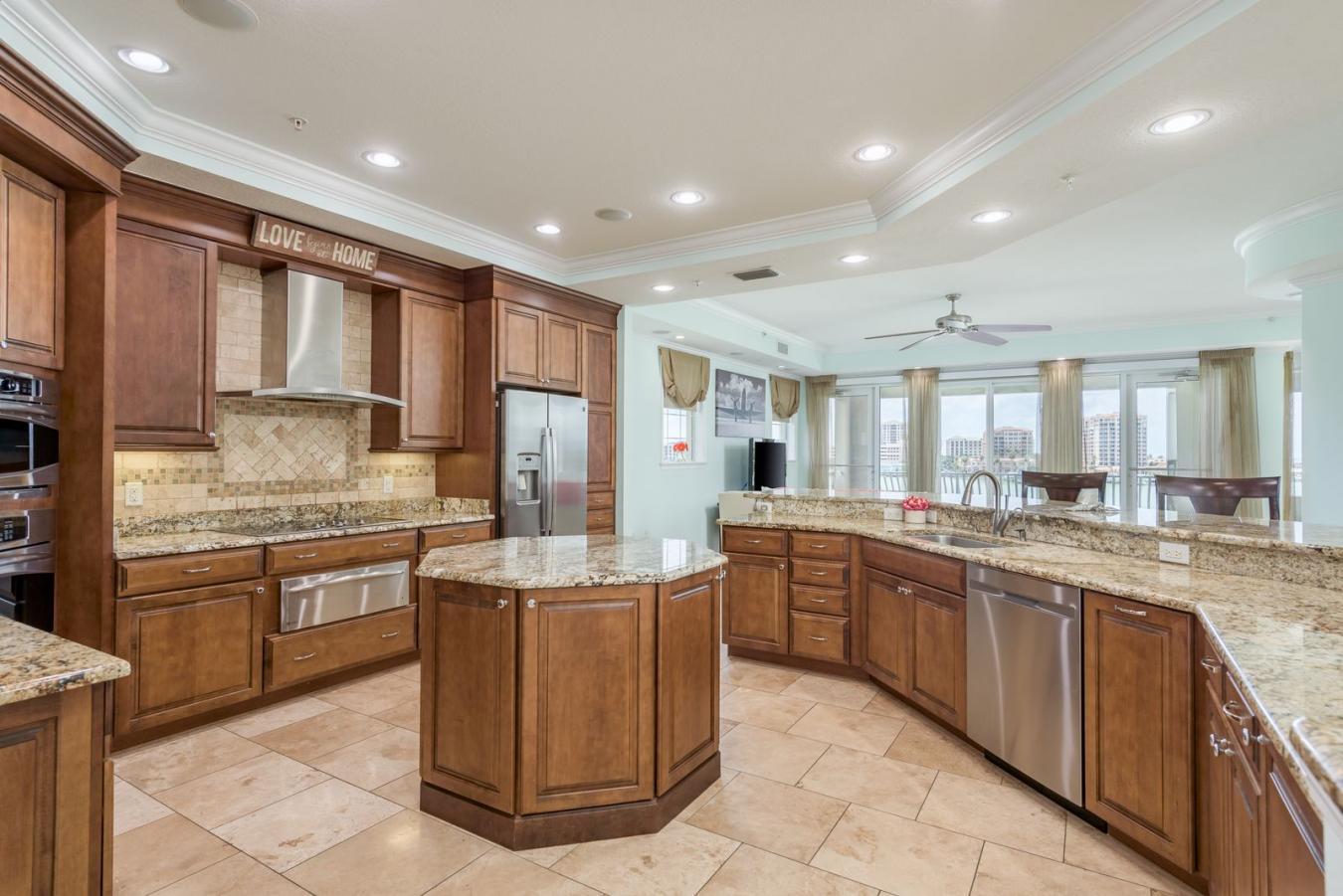 Clearwater Beach, Florida, 33767, United States, 3 Bedrooms Bedrooms, ,3 BathroomsBathrooms,Residential,For Sale,1946817