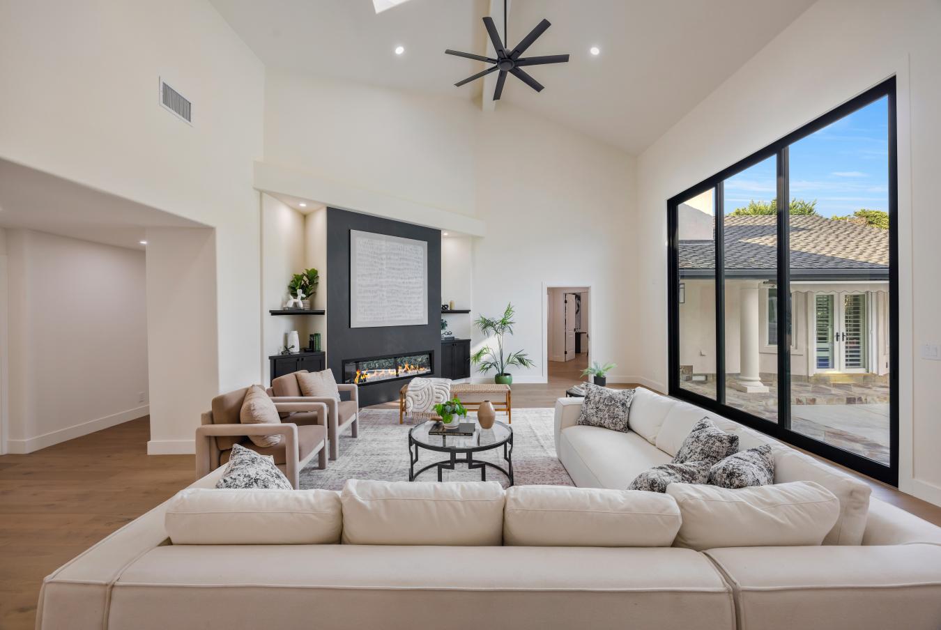 Long Beach, California, 90808, United States, 5 Bedrooms Bedrooms, ,4 BathroomsBathrooms,Residential,For Sale,1951982