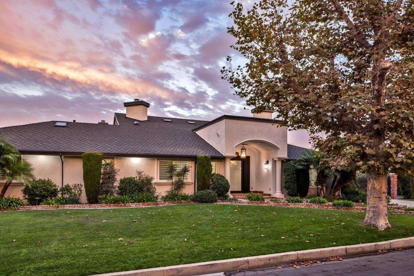 Long Beach, California, 90808, United States, 5 Bedrooms Bedrooms, ,4 BathroomsBathrooms,Residential,For Sale,1951982