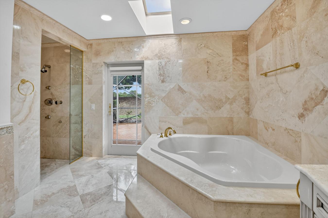 Boca Raton, Florida, 33433, United States, 3 Bedrooms Bedrooms, ,2 BathroomsBathrooms,Residential,For Sale,1946816