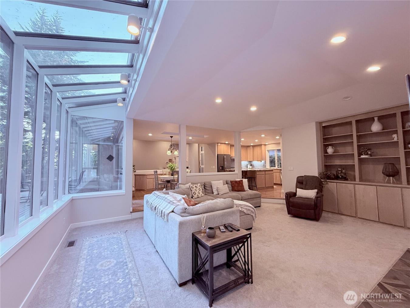 Issaquah, King, 98027, United States, 4 Bedrooms Bedrooms, ,3 BathroomsBathrooms,Residential,For Sale,1951978